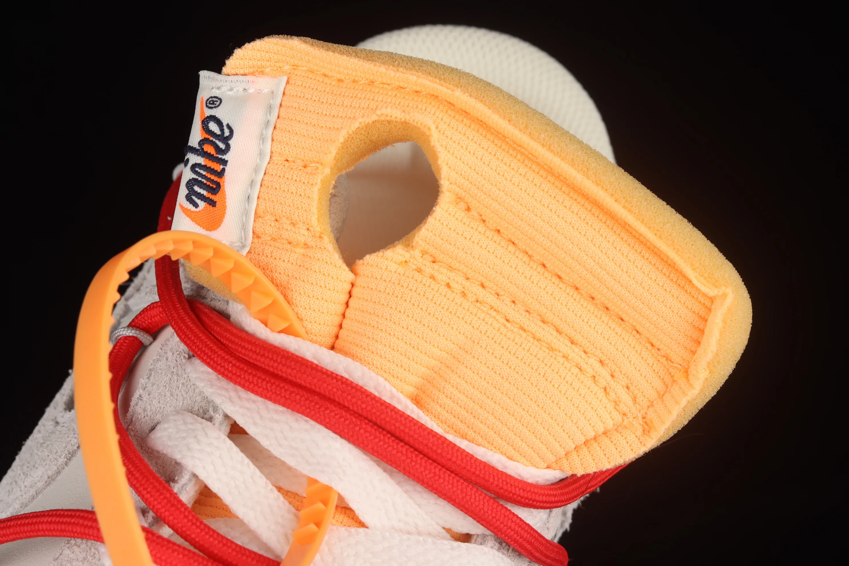 All Categories Nk SB Dunk Series Nk SB Dunk Low Low-top Sneakers Pure Original Version OF x Nk Dunk Low OW Suede SB Smashed Backboard Fashion Casual Sneakers DJ0950-103